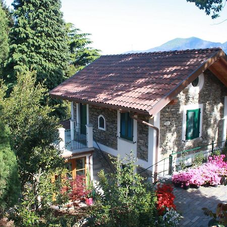 La Camelia D'Oro Διαμέρισμα Oggebio Εξωτερικό φωτογραφία